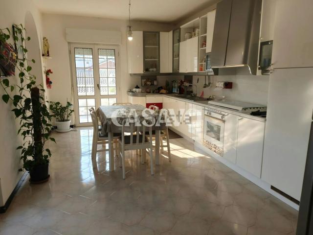 Appartamento in vendita di 100 m² in Viale Vincenzo Ercole Orsini, 157