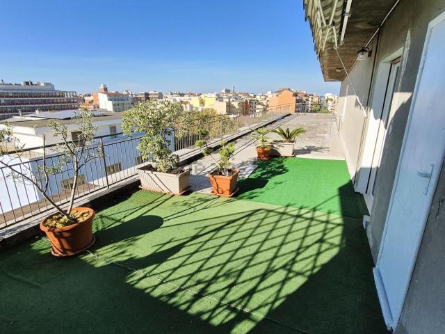Appartamento in vendita di 100 m² in Viale Vittoria Colonna, 49