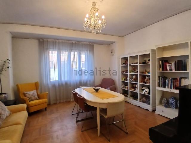 Appartamento in vendita di 100 m² in Viale Alcide de Gasperi