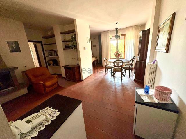 Appartamento in vendita di 100 m² in Viale Alcide De Gasperi, 8