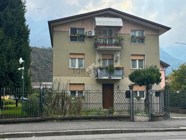 Appartamento in vendita di 100 m² in Viale Alcide De Gasperi