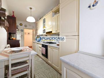 Appartamento in vendita di 100 m² in Viale Cristoforo Colombo, 368