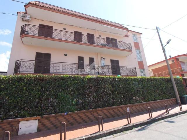 Appartamento in vendita di 100 m² in Viale dei Pini, 19