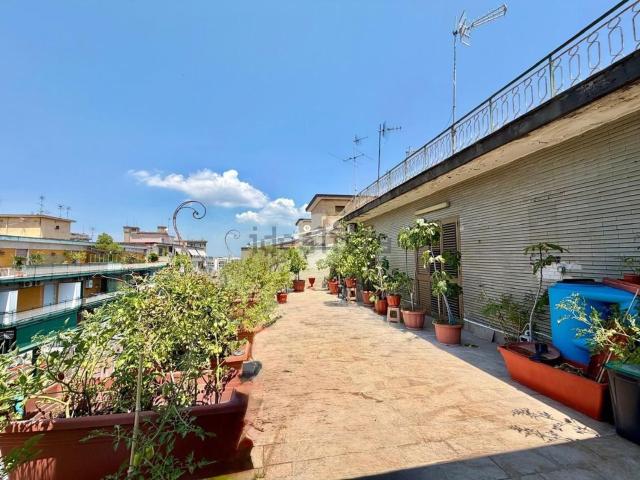 Appartamento in vendita di 100 m² in Viale Guglielmo Marconi, 261