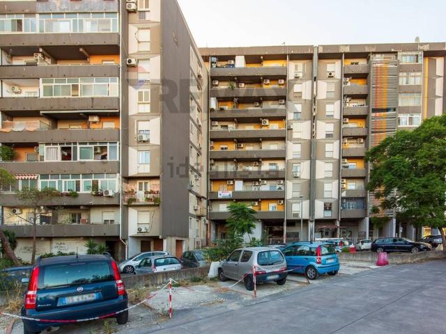 Appartamento in vendita di 100 m² in Viale Moncada, 5