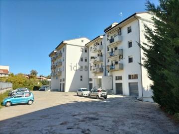 Appartamento in vendita di 100 m² in Viale Sant&apos Antonio, 15