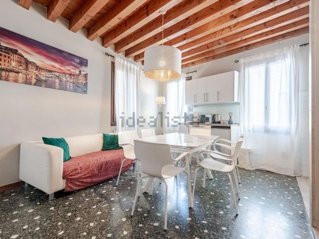 Appartamento in vendita di 100 m² in Calle Crosera, 3959