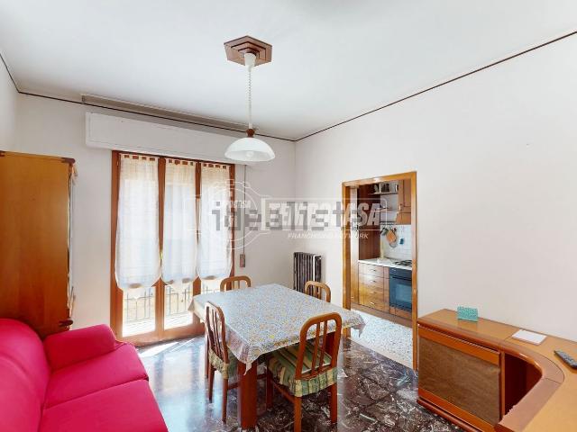 Appartamento in vendita di 100 m² in Corso Dante Alighieri