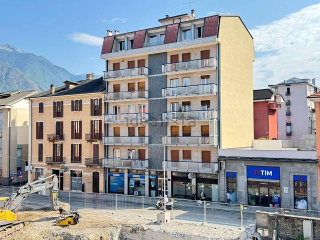 Appartamento in vendita di 100 m² in Corso del Popolo, 10