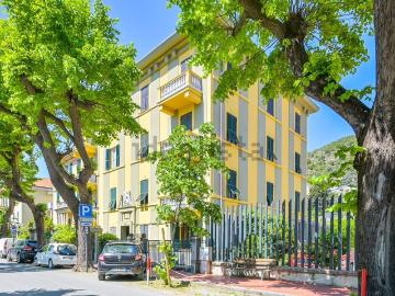Appartamento in vendita di 100 m² in Corso Roma, 39
