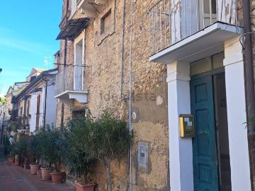 Appartamento in vendita di 100 m² in Largo Malvò, 5