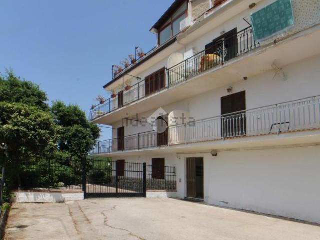 Appartamento in vendita di 100 m² in Località Vallena, 13