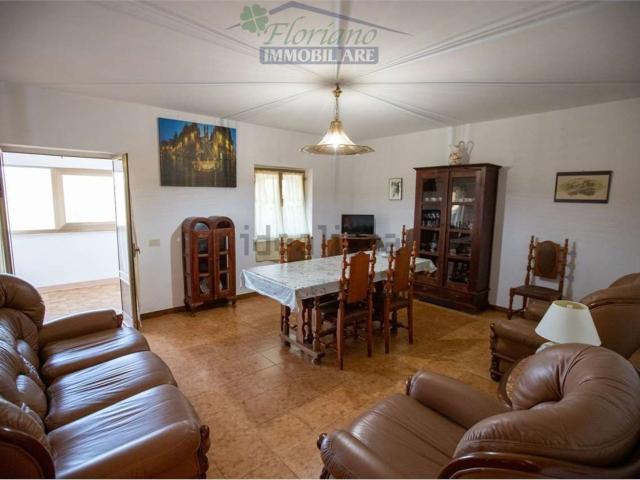 Appartamento in vendita di 100 m² in Località Centro D