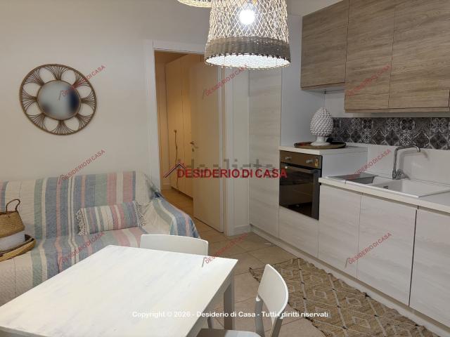 Appartamento in vendita di 100 m² in Lungomare Colonna, 12