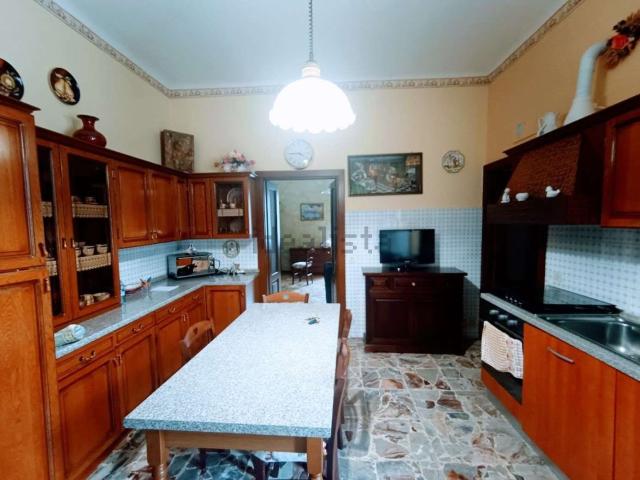 Appartamento in vendita di 100 m² in Piazza G. Chavez, 1