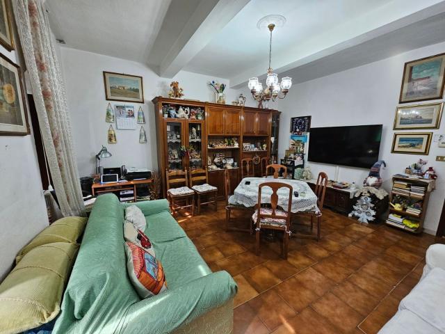 Appartamento in vendita di 100 m² in Piazza Giuseppe Mazzini