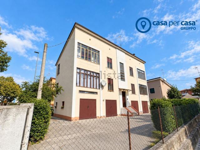 Appartamento in vendita di 100 m² in Piazza Luigi Cieco Grotto
