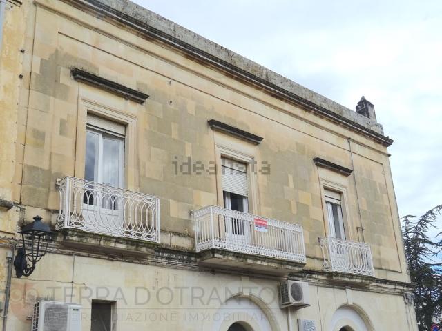 Appartamento in vendita di 100 m² in Piazza Municipio, 25