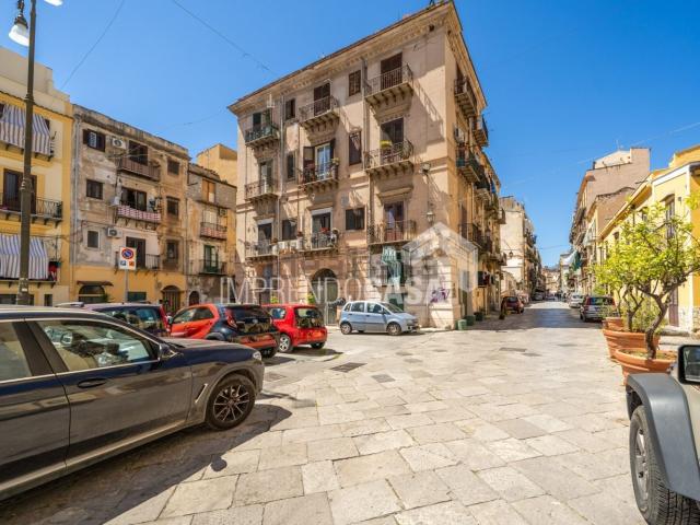 Appartamento in vendita di 100 m² in Piazza Sant&apos Onofrio, 21