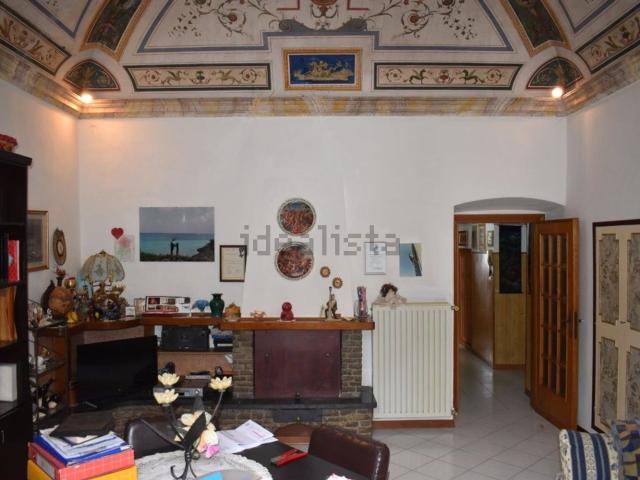 Appartamento in vendita di 100 m² in Piazza Umberto I, 5