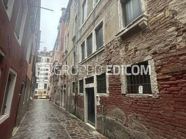 Appartamento in vendita di 100 m² in Sestiere Cannaregio