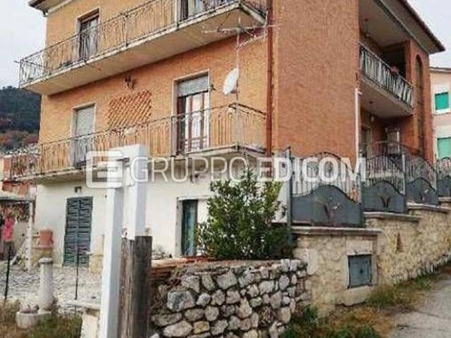 Appartamento in vendita di 100 m² in Strada della Lucciola