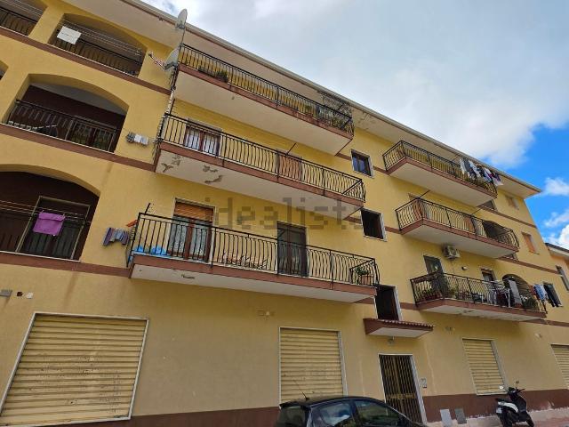 Appartamento in vendita di 100 m² in Strada Statale 18 Tirrena Inferiore, 41