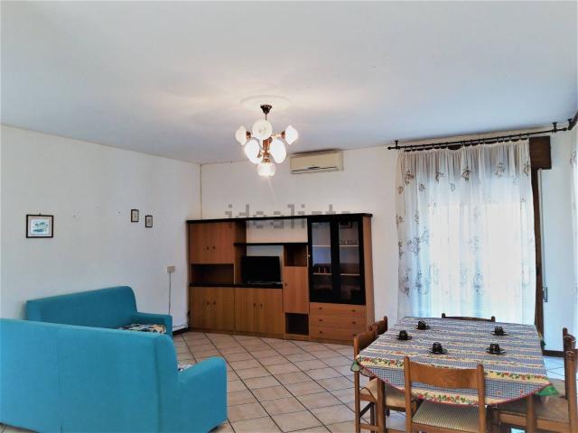 Appartamento in vendita di 100 m² in Strada Sud, 102