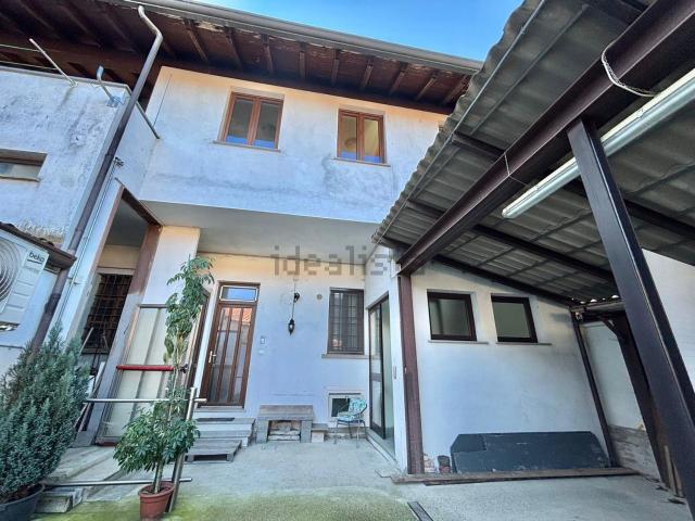 Appartamento in vendita di 100 m² in Strada Provinciale 9