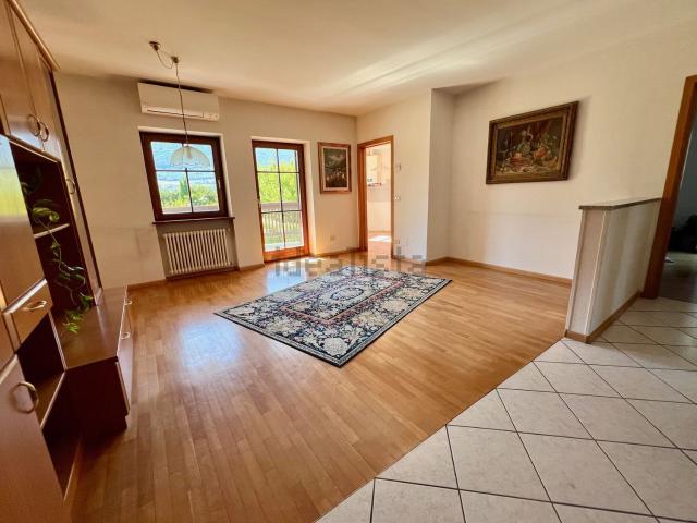 Appartamento in vendita di 101 m² in Via Cornaiano