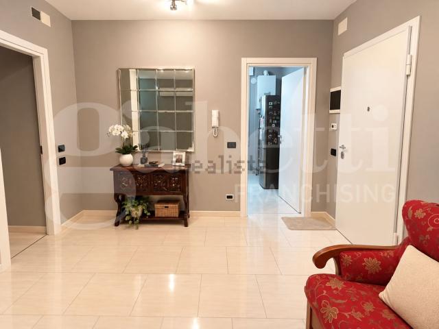Appartamento in vendita di 101 m² in Via Cà Bianca