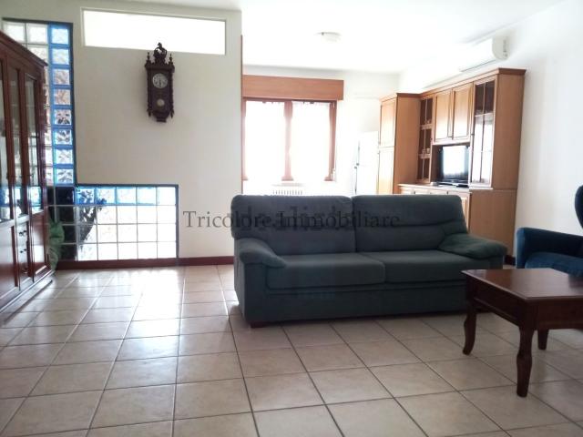 Appartamento in vendita di 101 m² in Via Cristoforo Colombo, 244