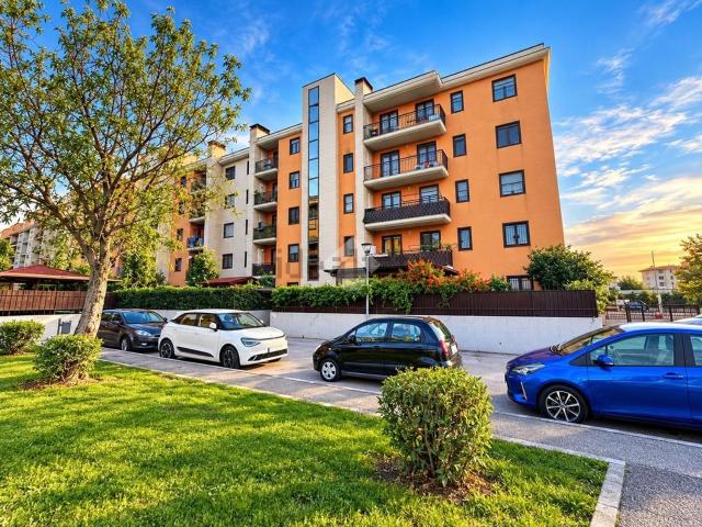 Appartamento in vendita di 101 m² in Via Annino Gentile, 17