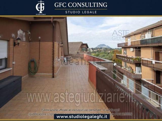 Appartamento in vendita di 101 m² in Via Aldo Moro, 16