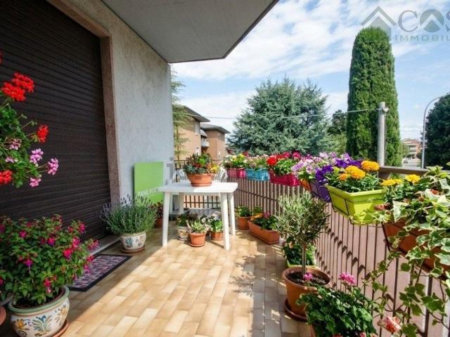 Appartamento in vendita di 101 m² in Via G.Deledda, 11