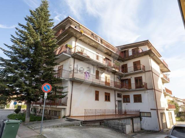 Appartamento in vendita di 101 m² in Via G. Galilei, 49
