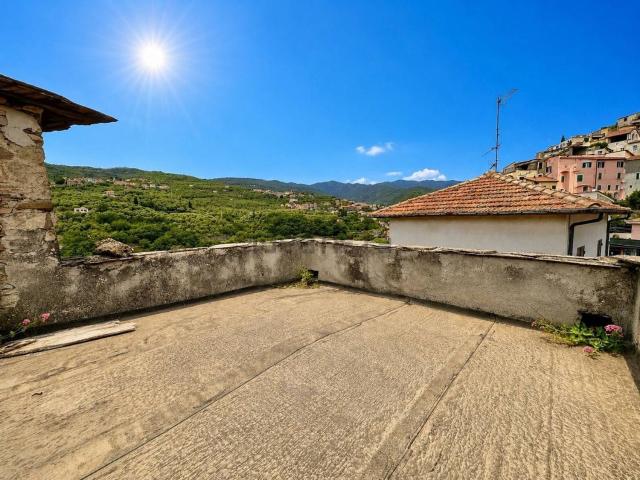 Appartamento in vendita di 101 m² in Via Garibaldi, 57