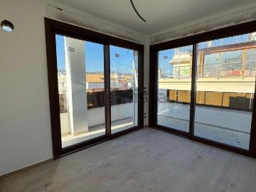Appartamento in vendita di 101 m² in Via Giosuè Carducci