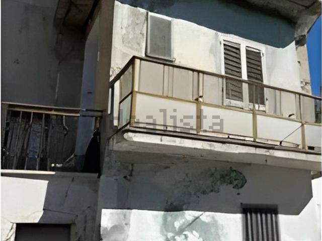 Appartamento in vendita di 101 m² in Via Girolamo De Rada