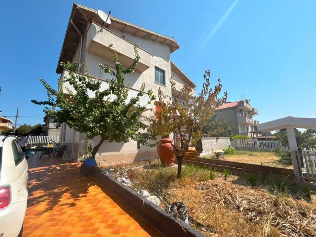 Appartamento in vendita di 101 m² in Via Gran Sasso, 138