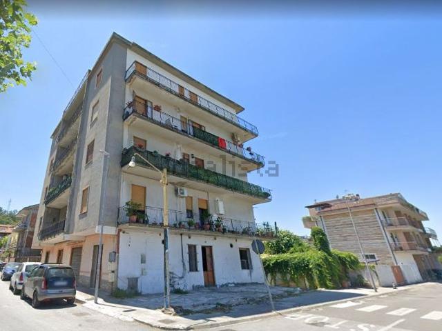 Appartamento in vendita di 101 m² in Via del Mare, 29