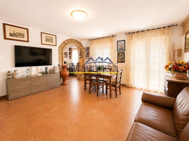 Appartamento in vendita di 101 m² in Via del Volontariato