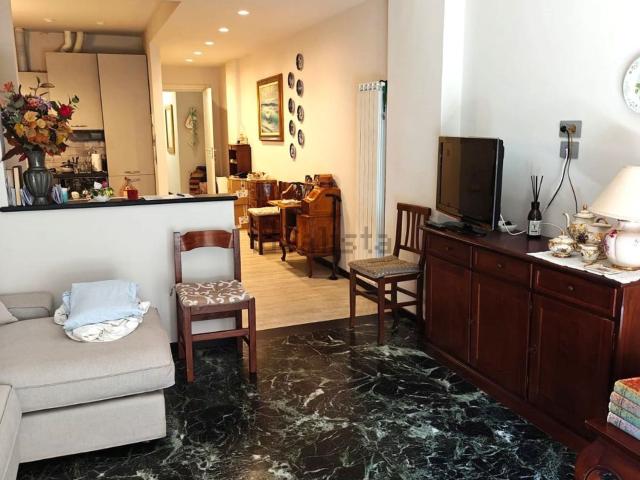 Appartamento in vendita di 101 m² in Via della Libertà, 20