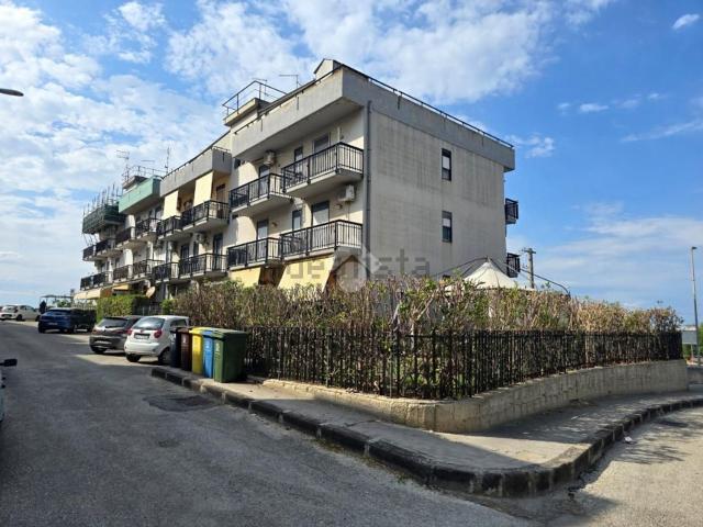 Appartamento in vendita di 101 m² in Via delle Orchidee, 4