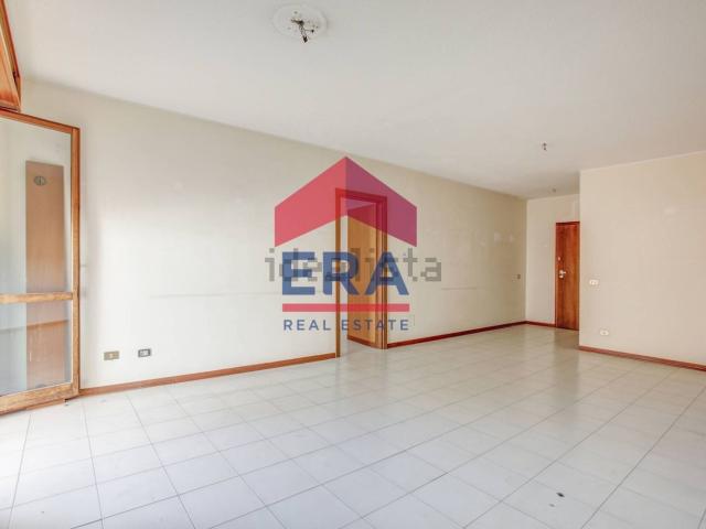 Appartamento in vendita di 101 m² in Via Enrico Berlinguer, 14