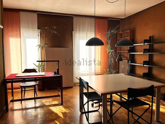 Appartamento in vendita di 101 m² in Via Ezio Vanoni, 18