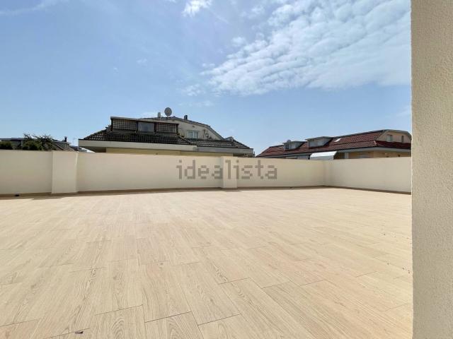Appartamento in vendita di 101 m² in Via Fosse Ardeatine, 12