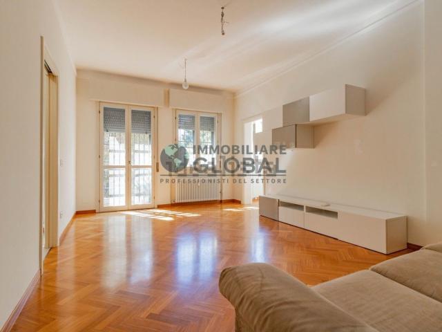 Appartamento in vendita di 101 m² in Via Leonardo Da Vinci, 6