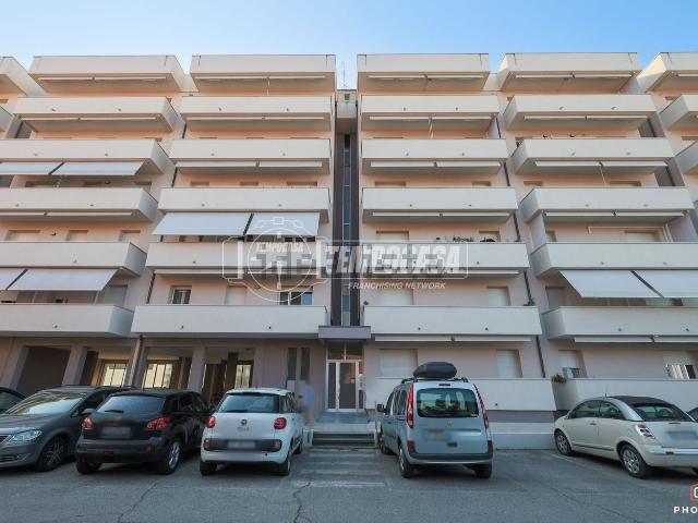 Appartamento in vendita di 101 m² in Via Monte Battaglia