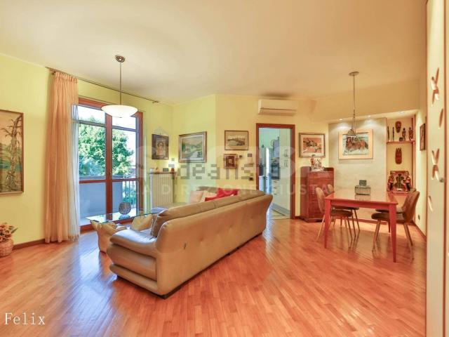 Appartamento in vendita di 101 m² in Via Monte Grappa, 3